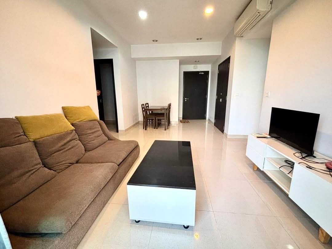 လှိုင်မြို့နယ်Gems Garden condoအငှား