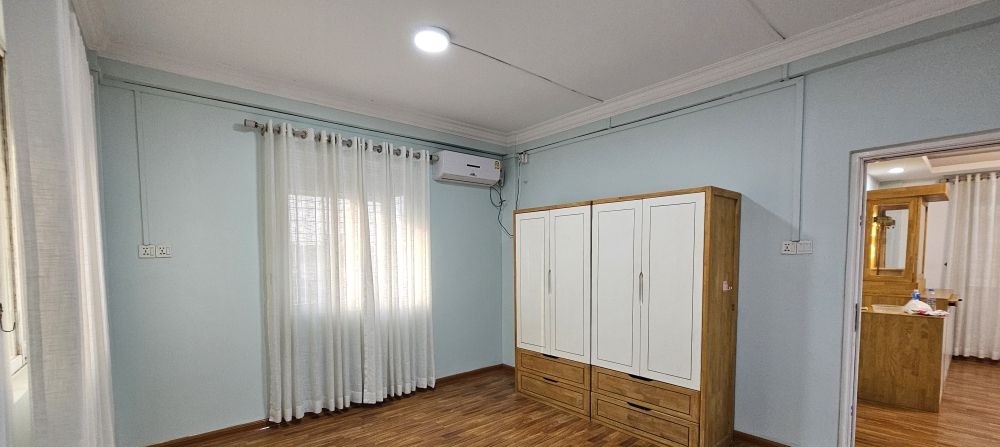 တောင်ဒဂုံမြို့နယ်တိုက်ခန်းအရောင်း