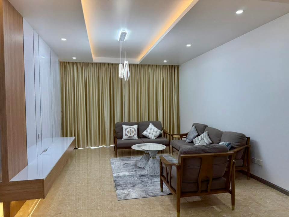 ရန်ကင်းမြို့နယ် Golden City Condo အရောင်း