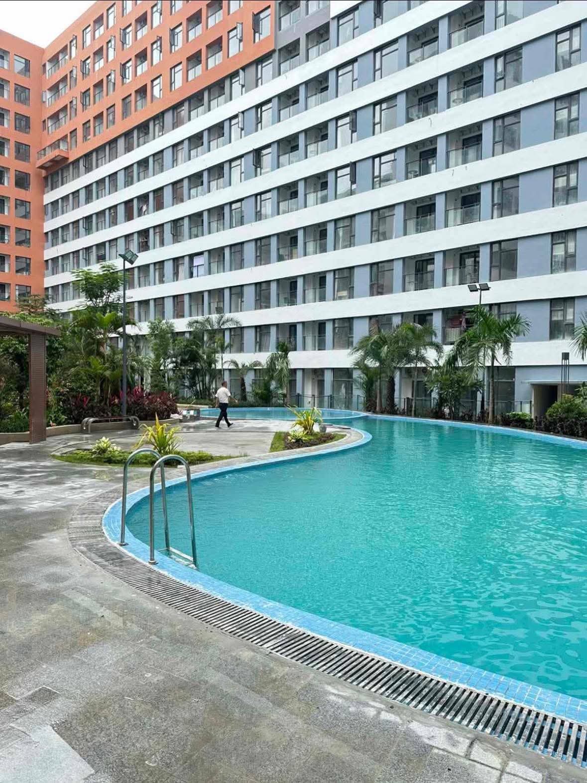 လမ်မတော်မြို့နယ်ရှိLuxury Condoအရောင်း