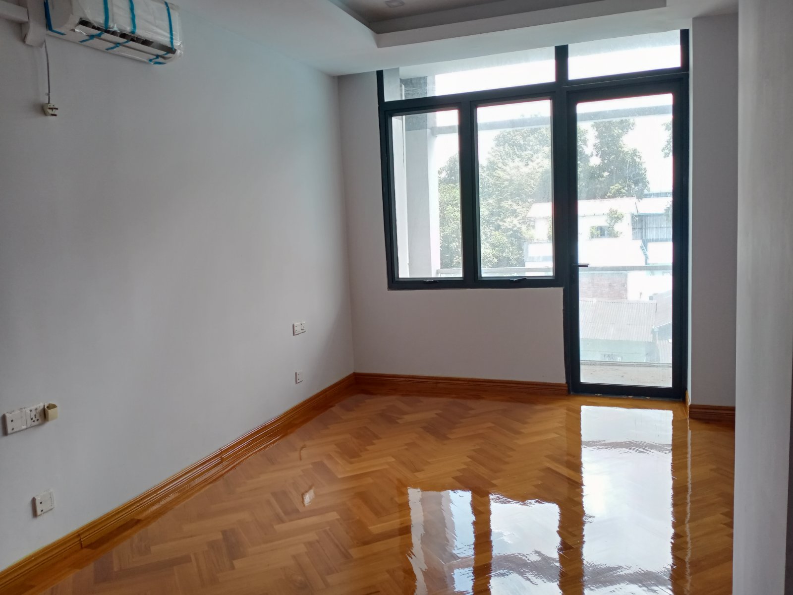 မရမ်းကုန်းမြို့နယ်၊ကွန်ဒိုတိုက်ခန်းအငှား