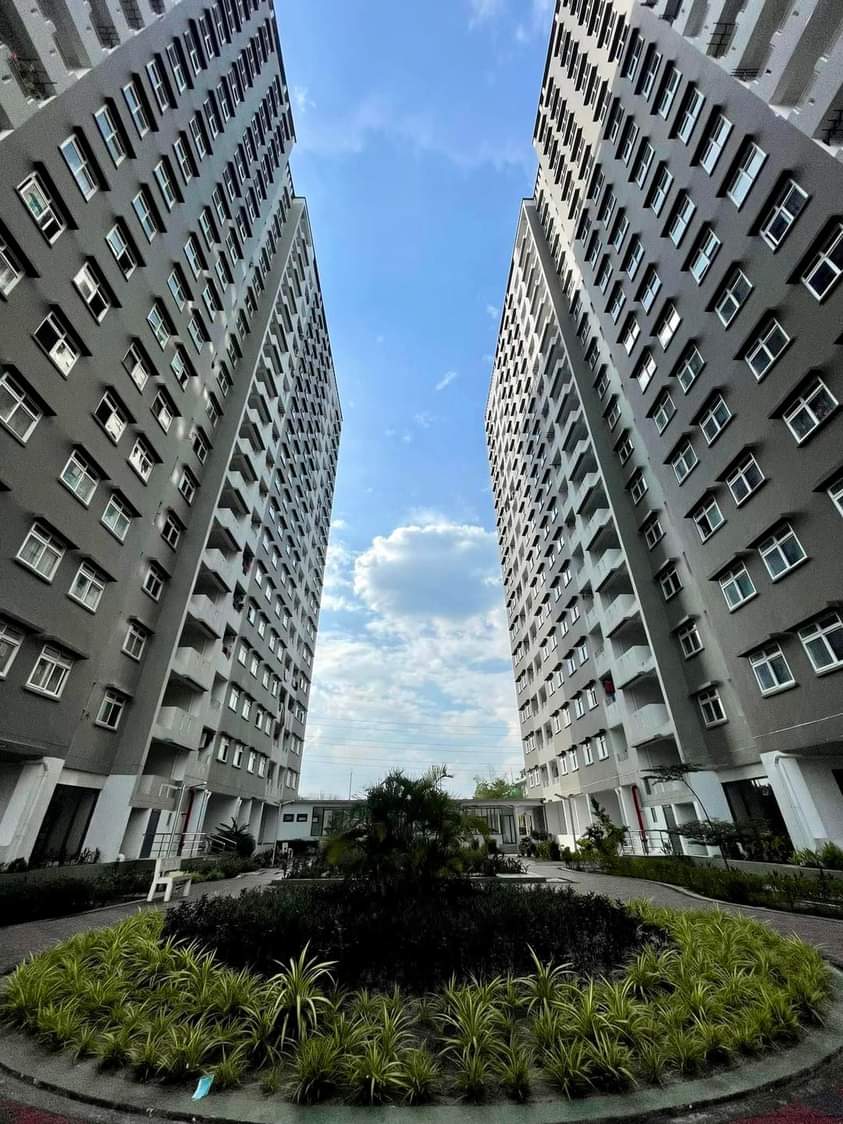 ဒဂုံဆိပ်ကမ်းမြို့နယ်၊ ဧရာချမ်းသာကွန်ဒိုအငှား