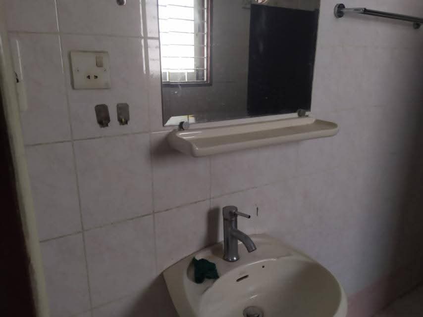 ဗဟန်းမြို့နယ်၊ (2RC)အငှား