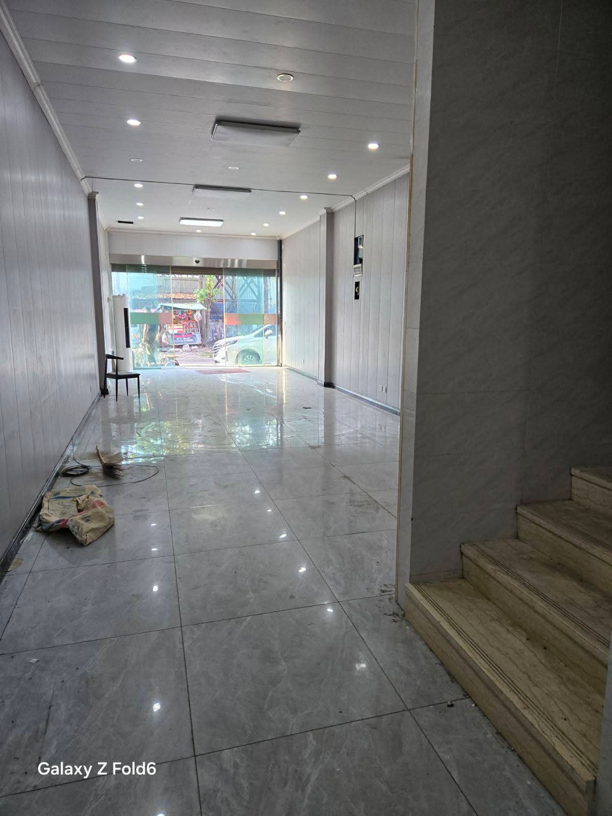 လှိုင်သာယာမြို့နယ်၊ (2RC) Shophouse အငှား