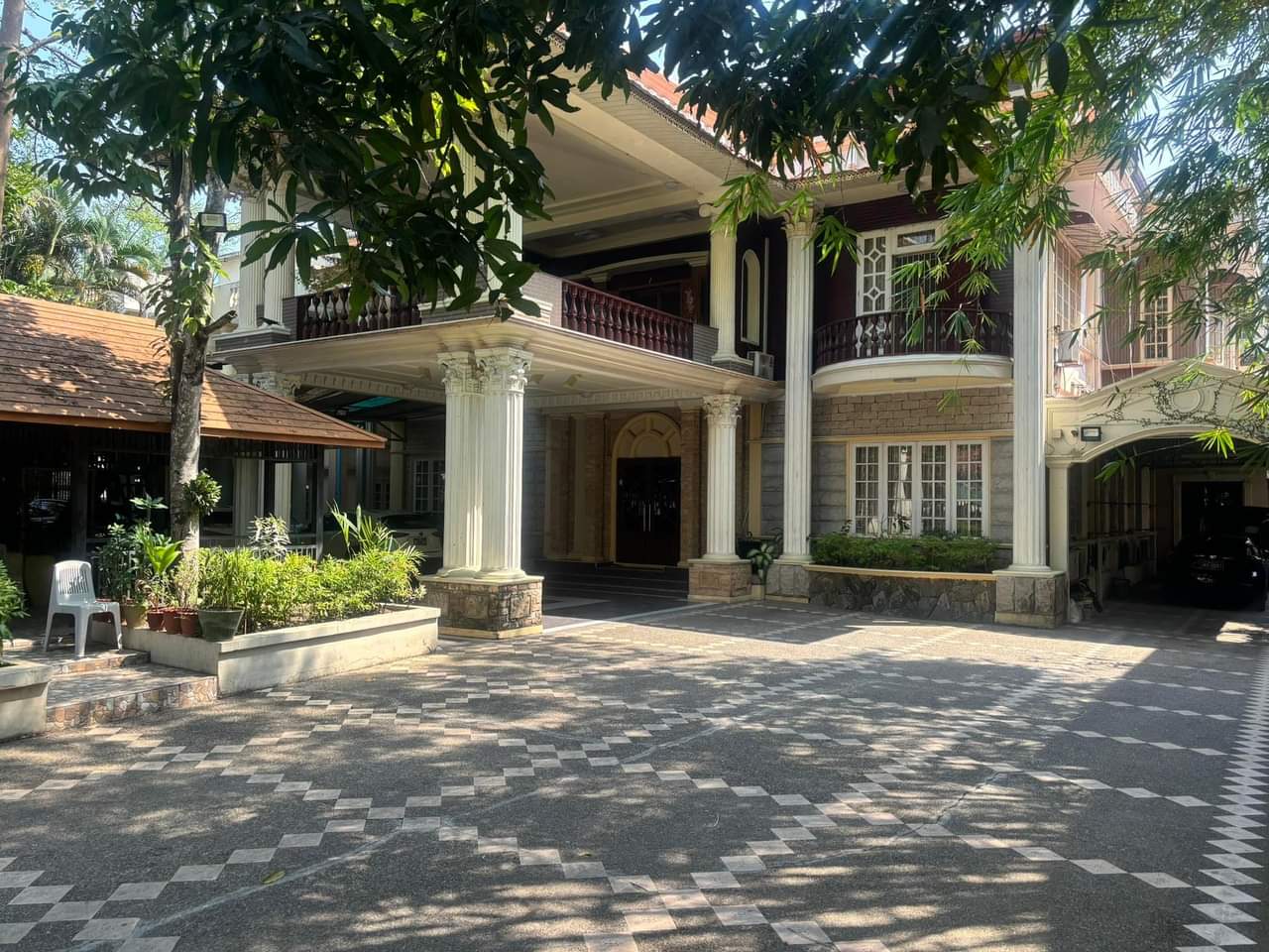 ရန်ကင်းမြို့နယ်၊ (2RC) လုံးချင်းအငှား