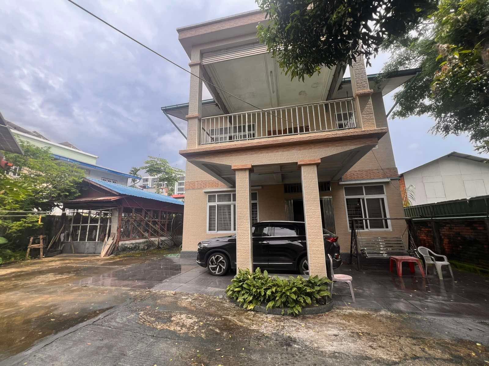 မရမ်းကုန်းမြို့နယ် လုံးချင်းအိမ်အငှား