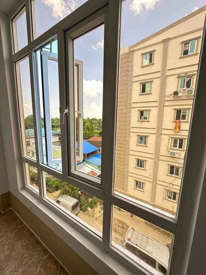 သာကေတမြို့နယ် ၊မီနီကွန်ဒိုအရောင်း