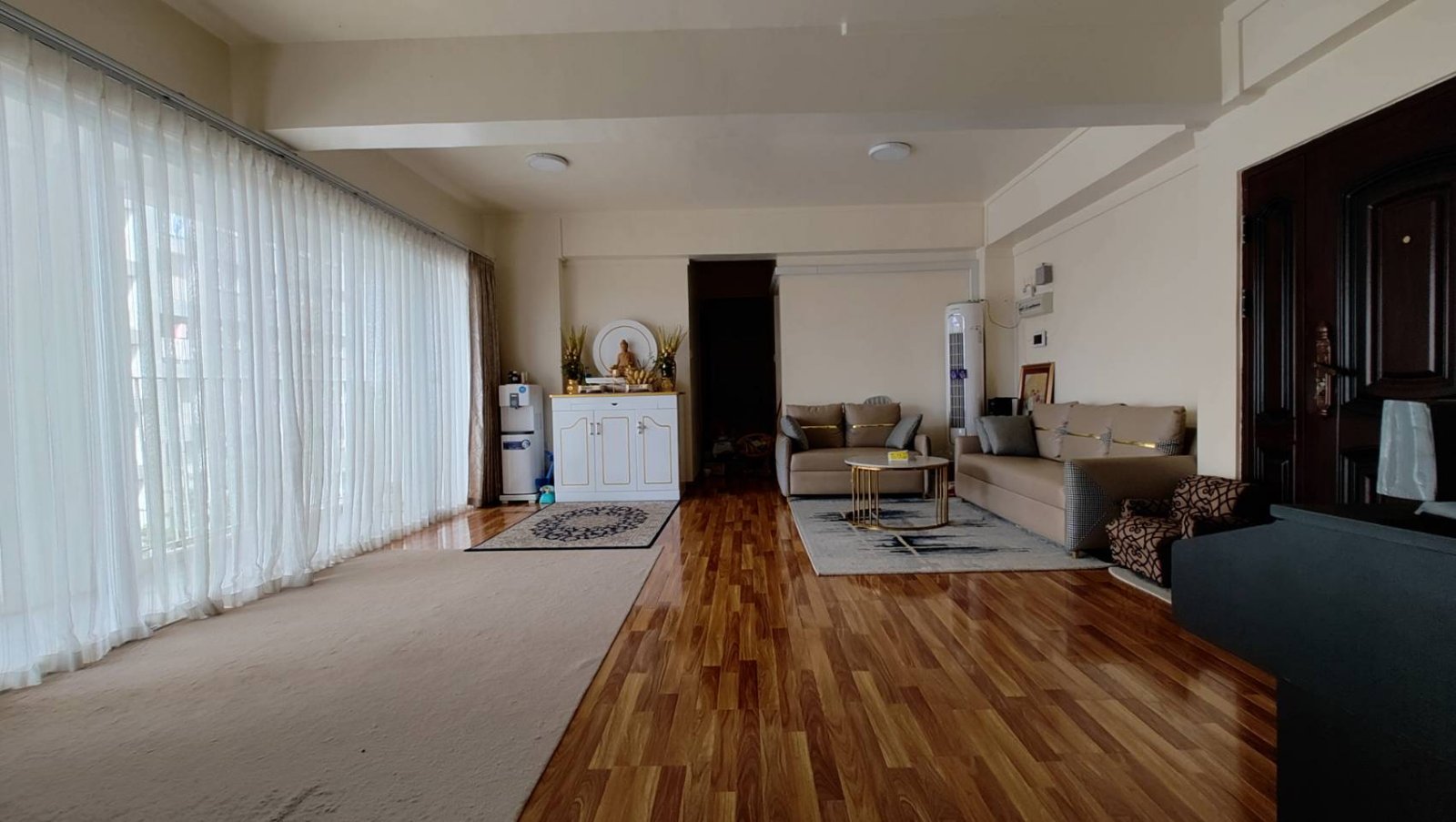 ဧရာချမ်းသာ