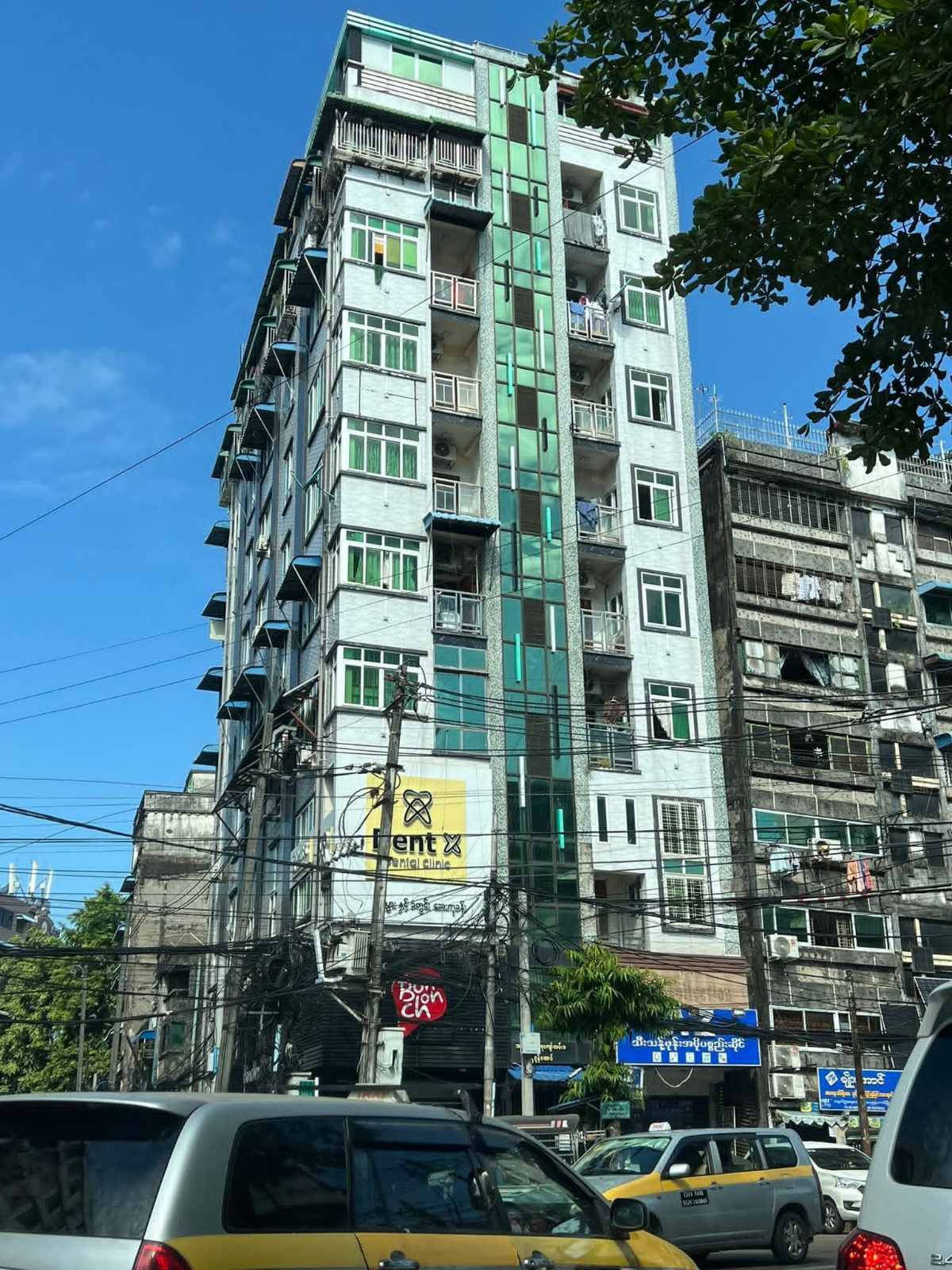 ပုဇွန်တောင်မြို့နယ်ရှိPenthouseအရောင်း