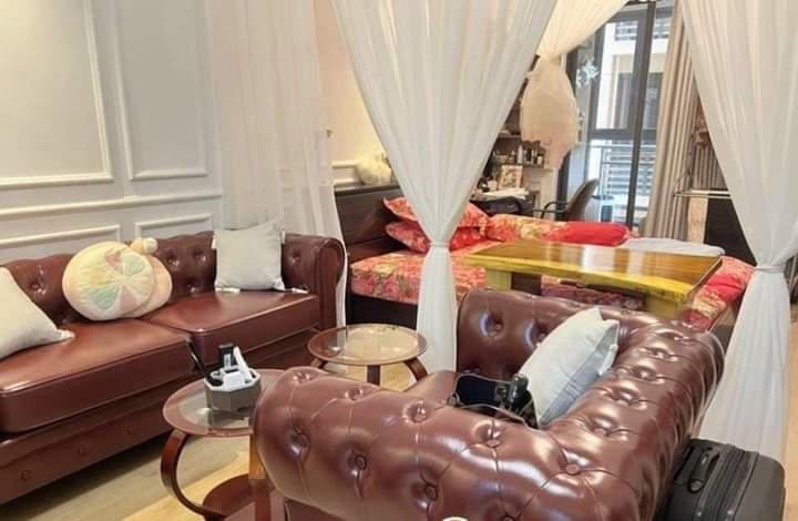 လမ်းမတော်မြို့နယ်၊ ကွန်ဒိုအရောင်း