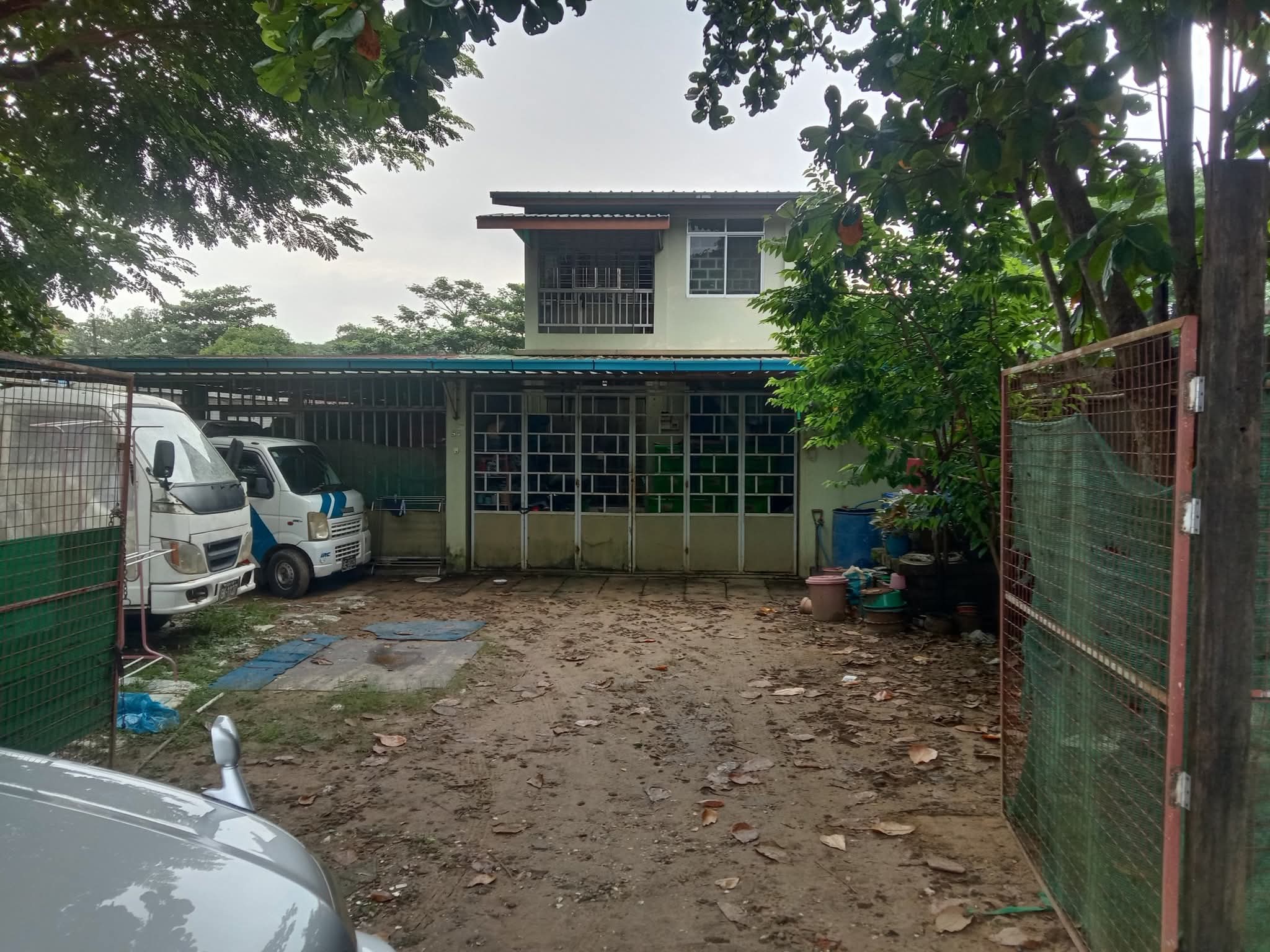 အရှေ့ဒဂုံမြို့နယ်၊ လုံးချင်းအိမ်အရောင်း