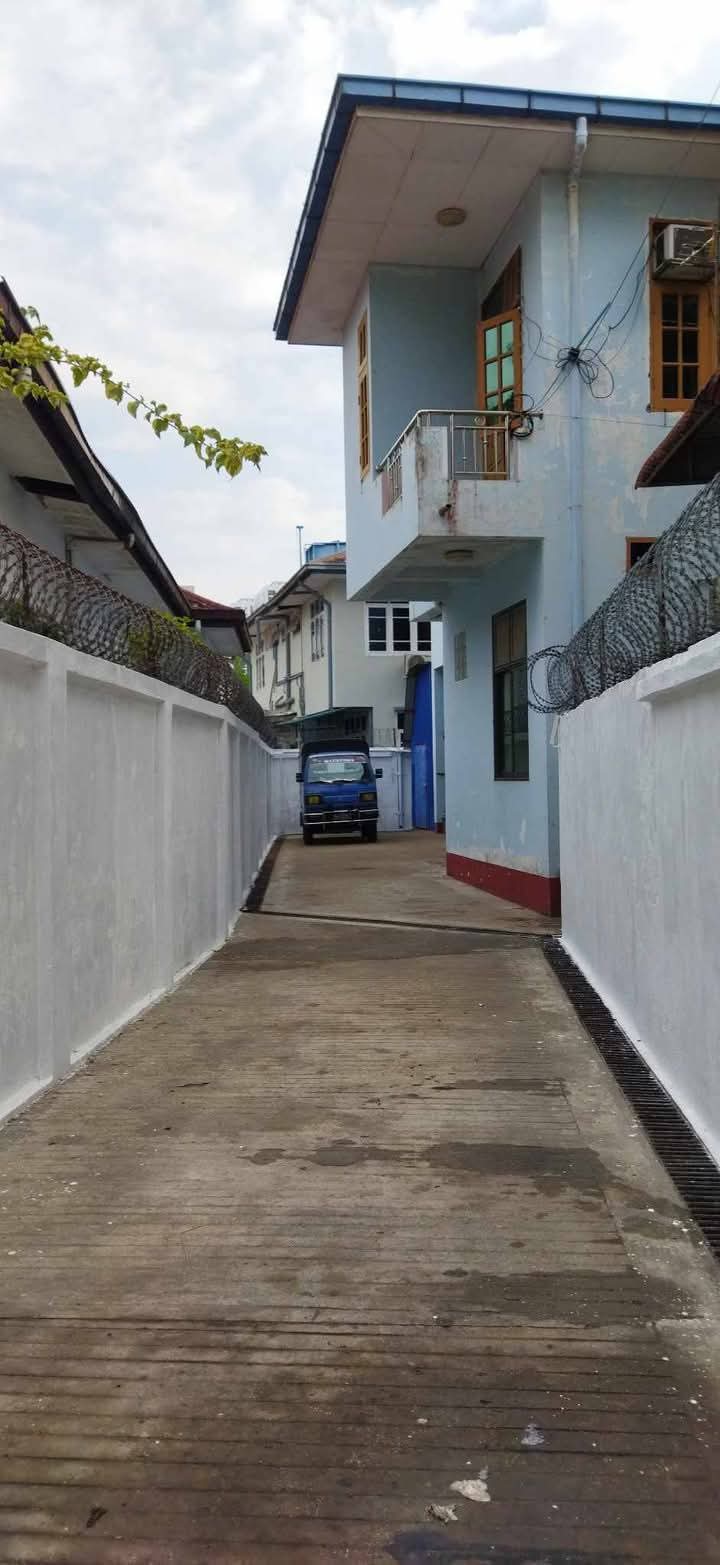 မရမ်းကုန်းမြို့နယ်၊ (2RC) အရောင်း