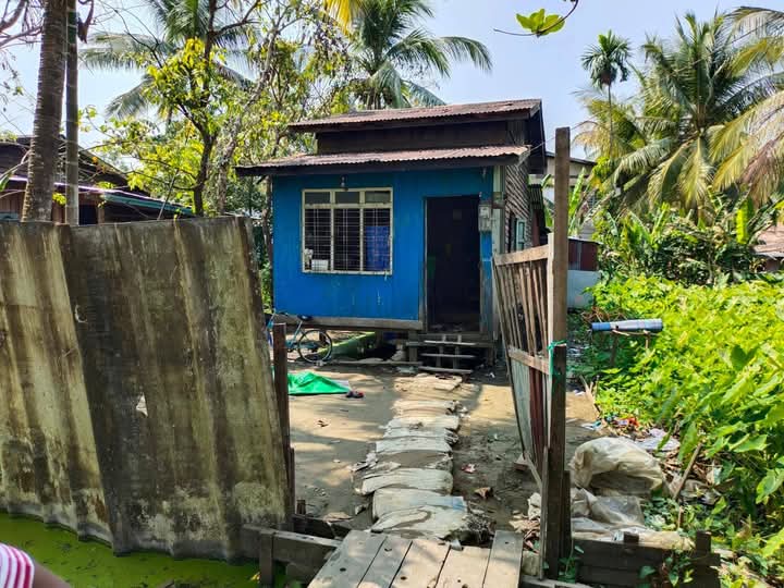 တောင်ဒဂုံမြေကွက်အရောင်း