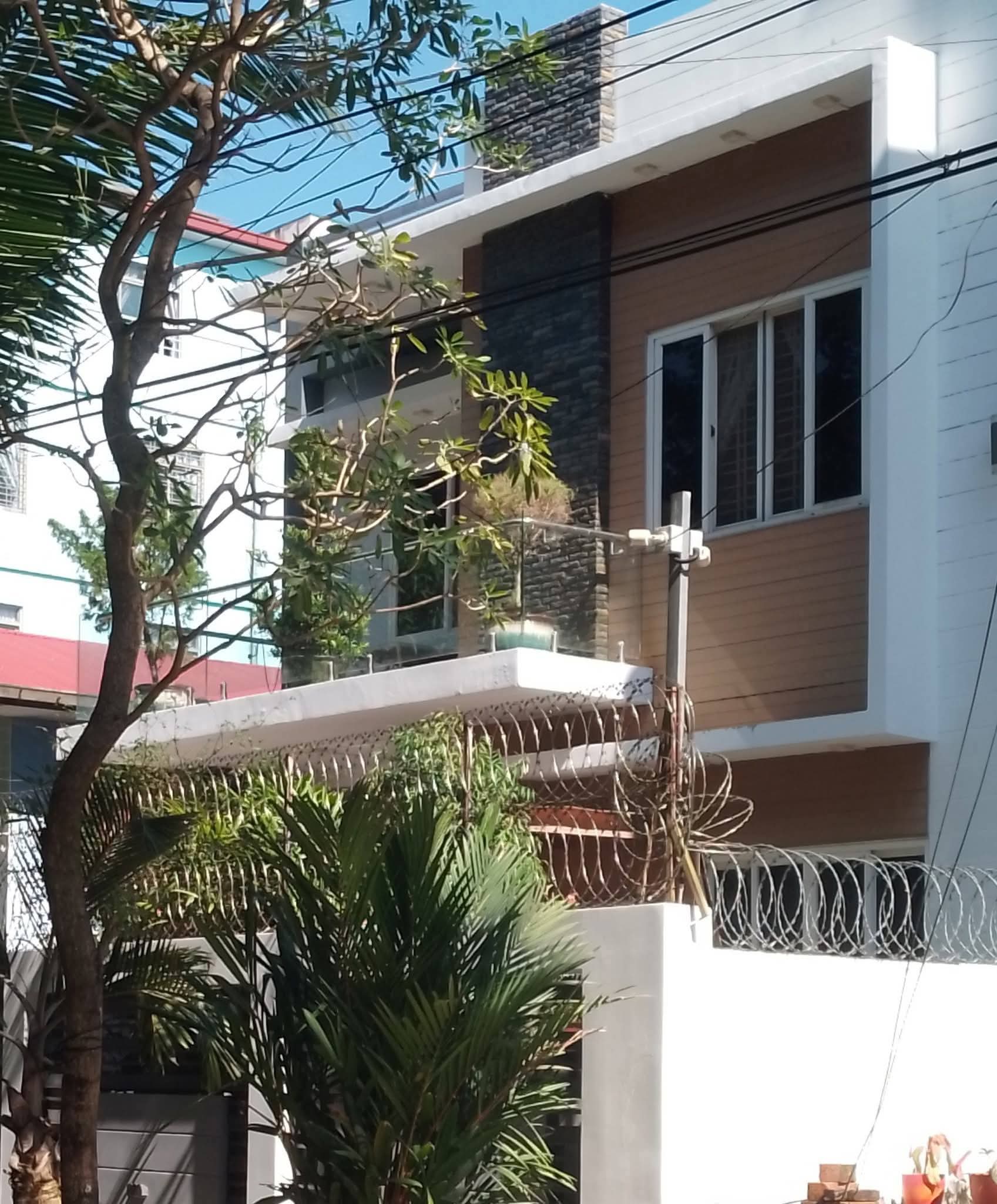 မြောက်ဒဂုံမြို့နယ်လုံးချင်းအိမ်အရောင်း