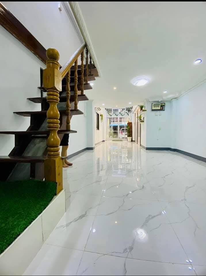 ကမာရွတ်မြို့နယ်၊ ‌‌မြေညီထပ်ခိုးအရောင်း