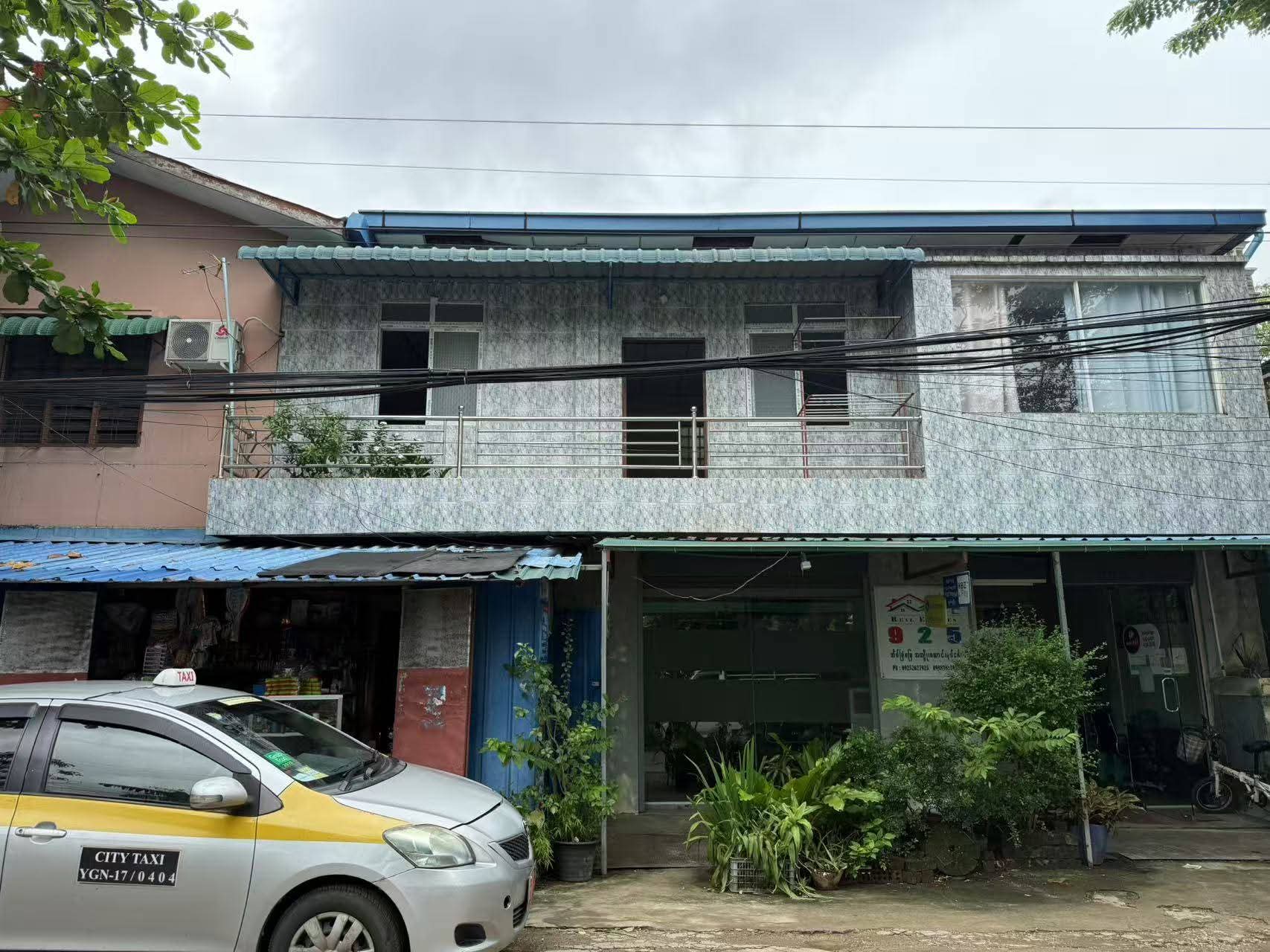 မြောက်ဒဂုံမြို့နယ် 34ရပ်ကွက် လုံးချင်းအိမ်အရောင်း