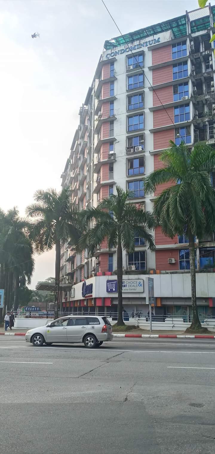 မရမ်းကုန်း သီရိ ကွန်ဒို  အရောင်း