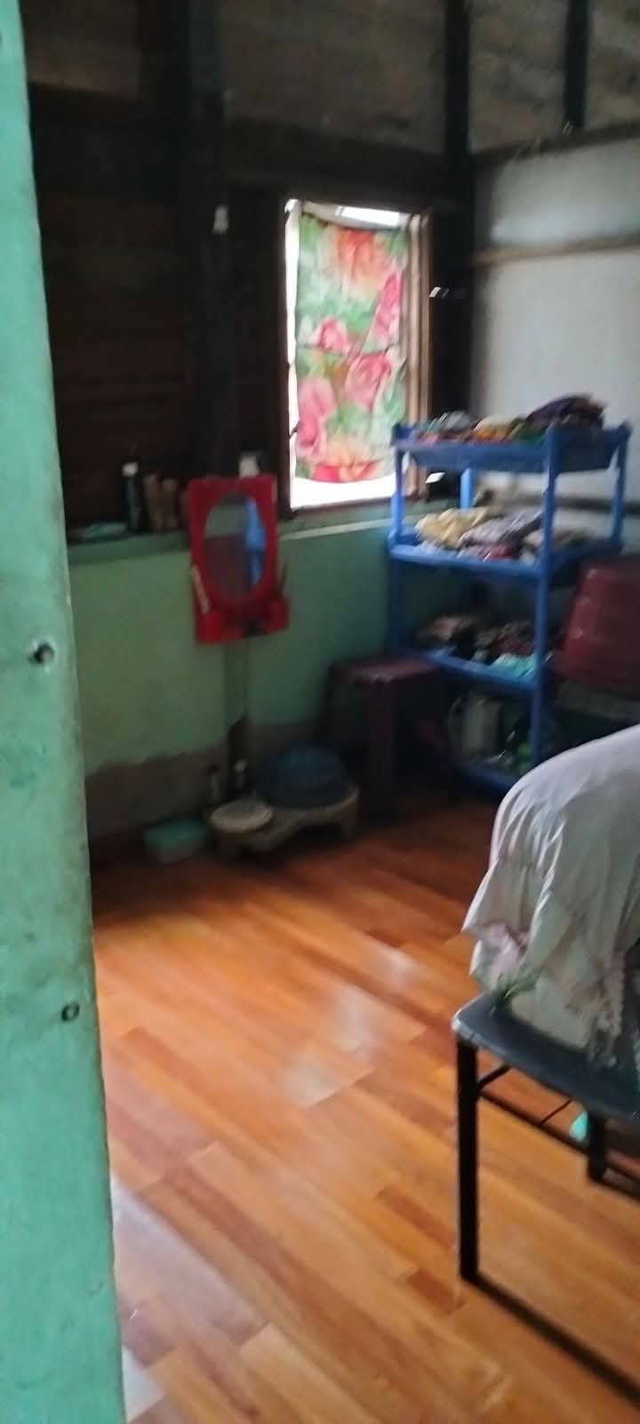 အရှေ့ဒဂုံလုံးချင်းအရောင်း