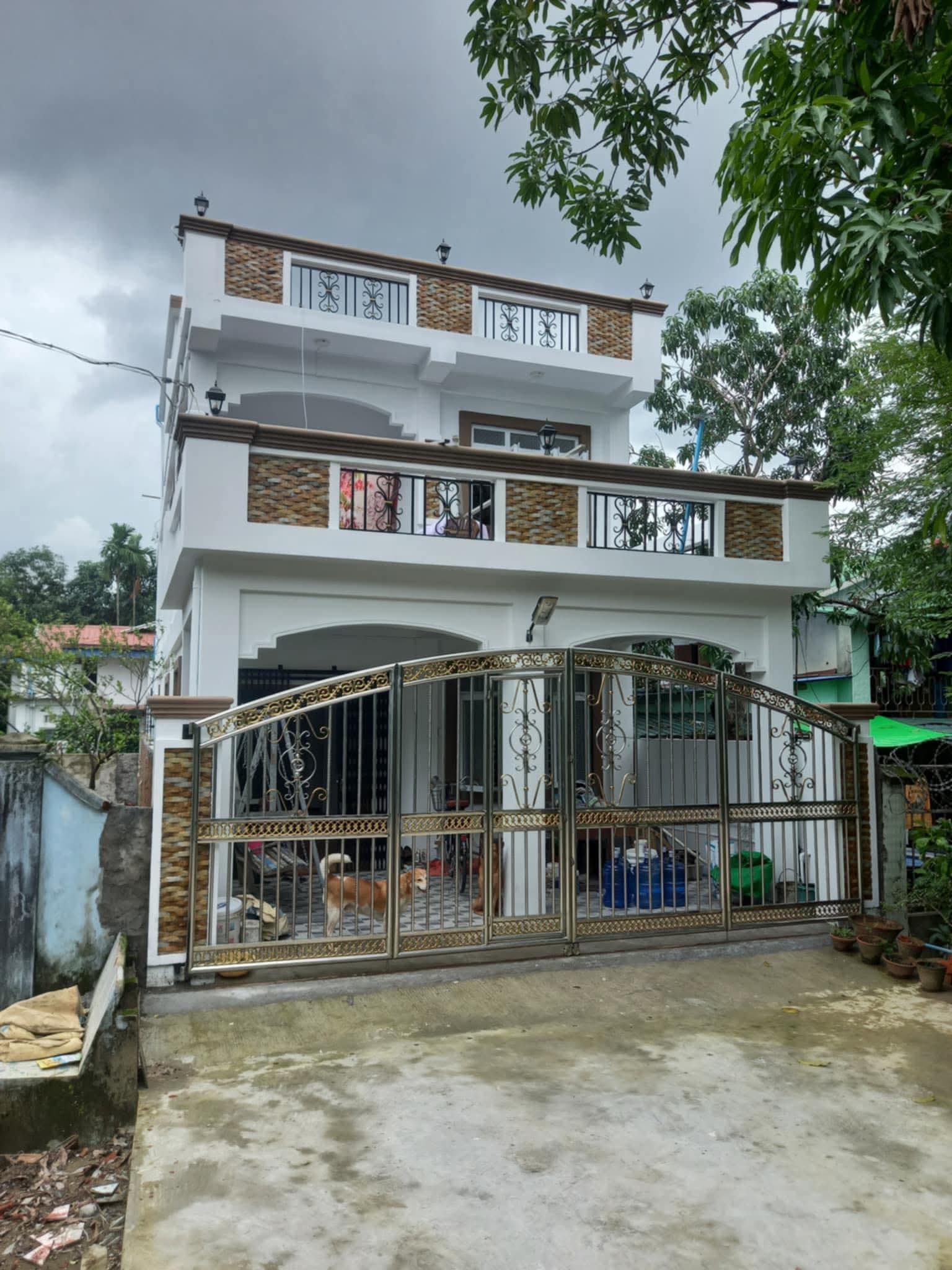 မြောက်ဒဂုံမြို့နယ်၊ 45ရပ်ကွက် လုံးချင်းအိမ်အရောင်း