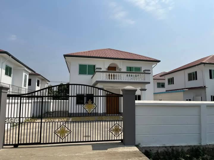 တောင်ဒဂုံမြို့နယ်လုံးချင်းအရောင်း