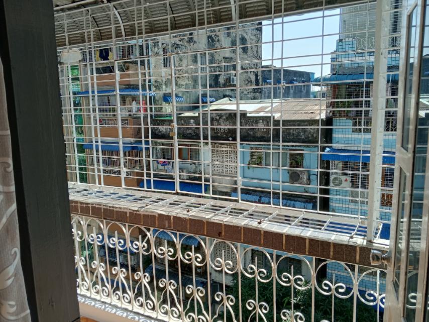 စမ်းချောင်းမြို့နယ်ရှိတိုက်ခန်းအရောင်း
