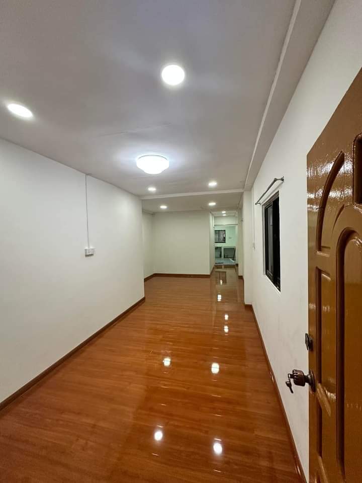 လှိုင်မြို့နယ် အရောင်း