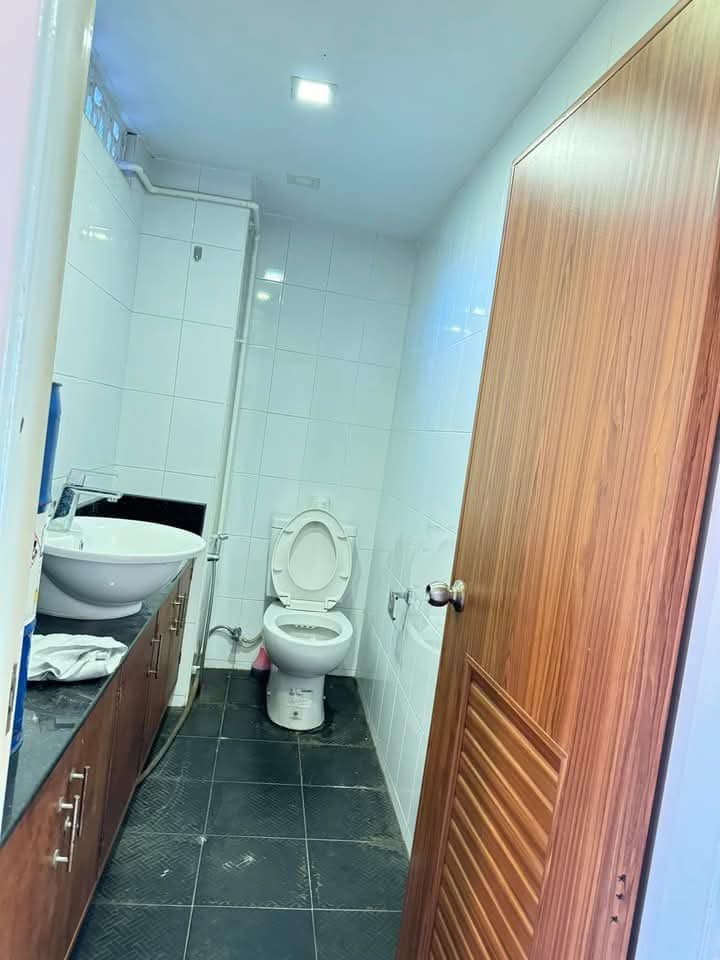 ဗဟန်းမြို့နယ်၊ကွန်ဒိုအရောင်း