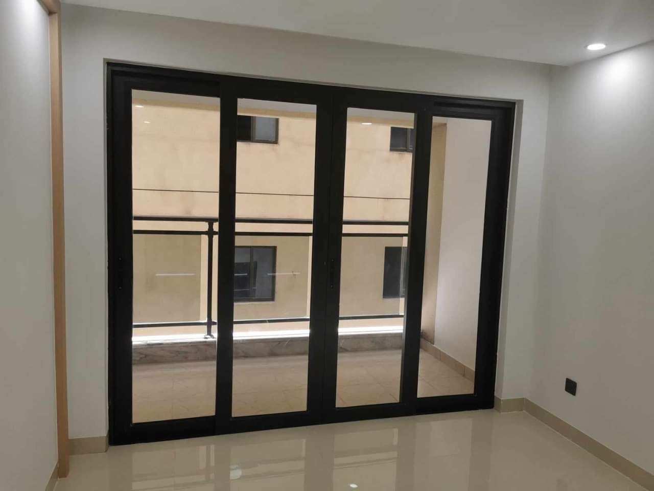 လှိုင်မြို့နယ်၊ condo အရောင်း