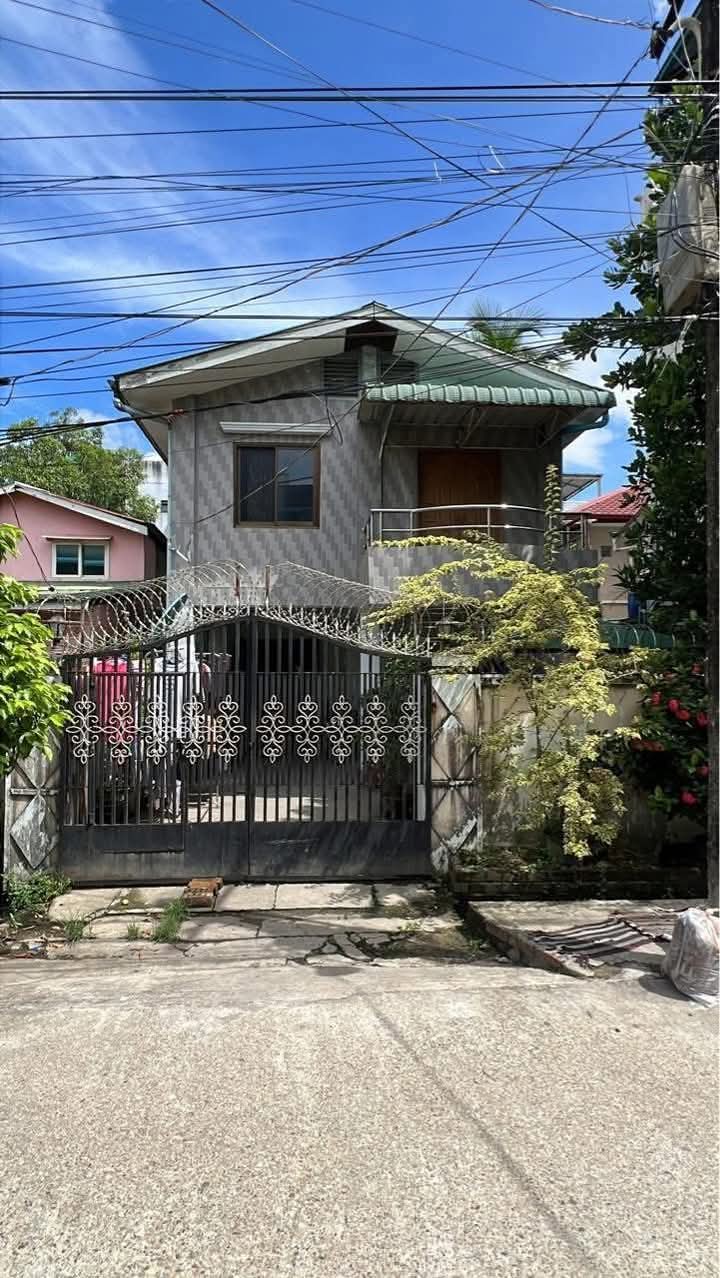 တောင်ဥက္ကလာပမြို့နယ်လုံးချင်းအိမ်အရောင်း