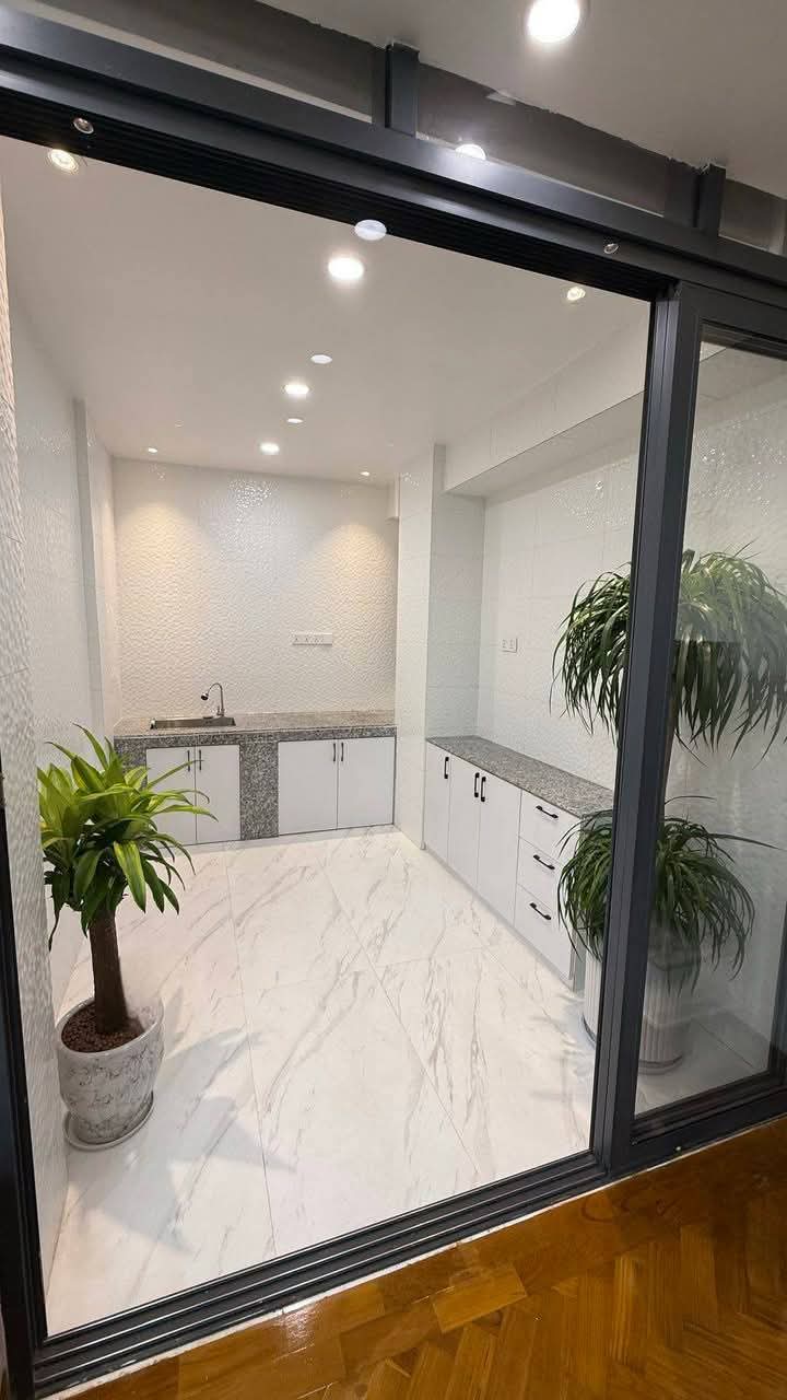 ကမာရွတ်မြို့နယ်၊ ဘုရင့်နောင်တာဝါအရောင်း