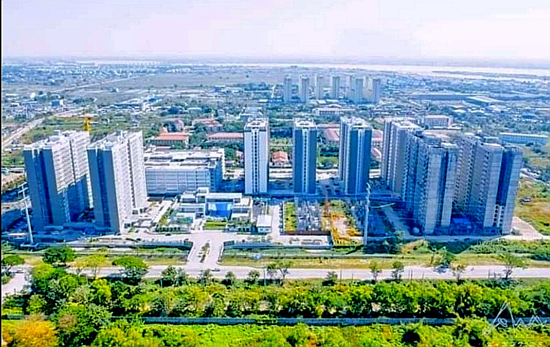 ဒဂုံဆိပ်ကမ်းမြို့နယ်၊ ဧရာချမ်းသာကွန်ဒိုအရောင်း