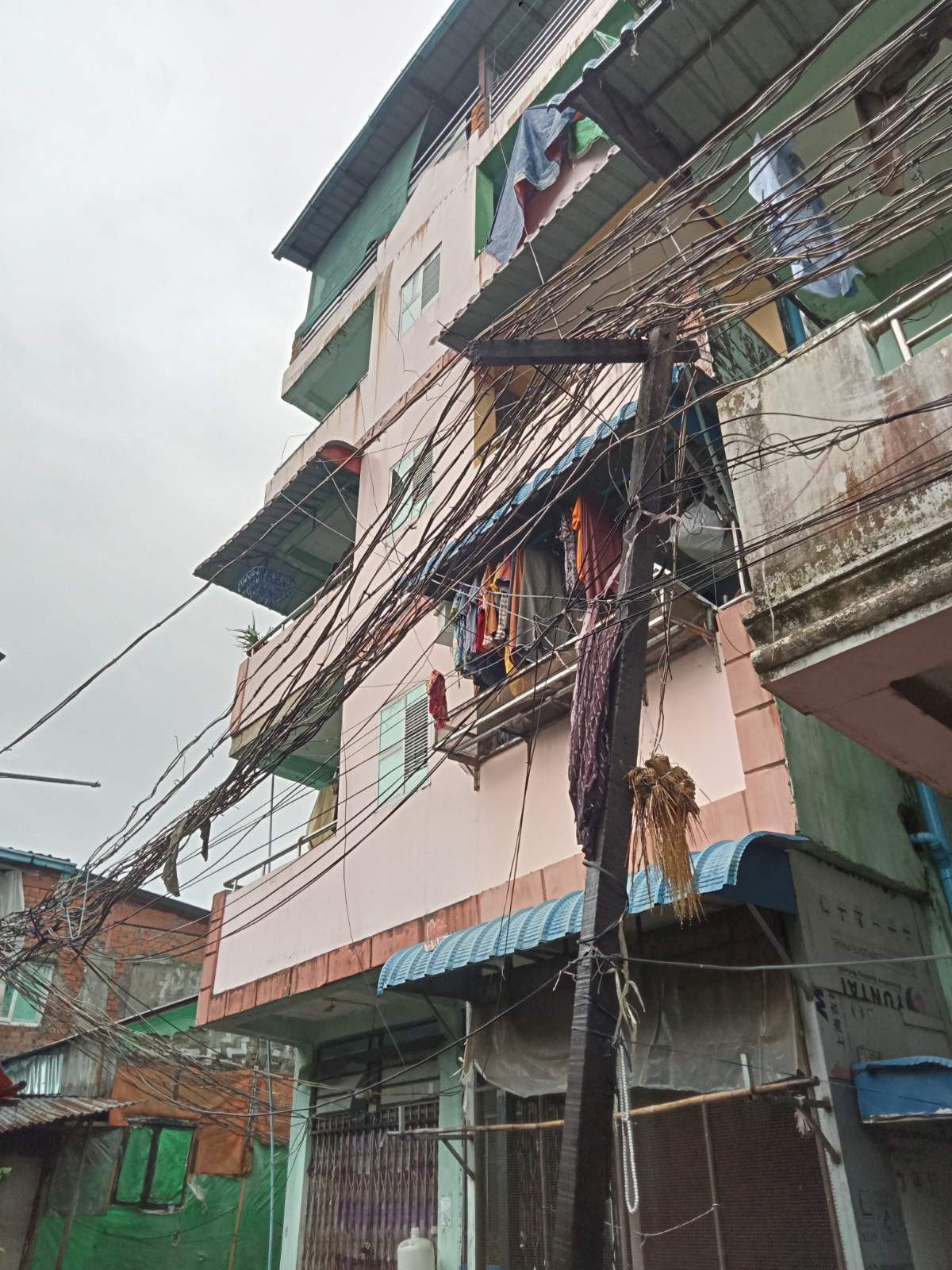 သယ်န်းကျွန်းမြို့နယ်၊ မြေညီအရောင်း