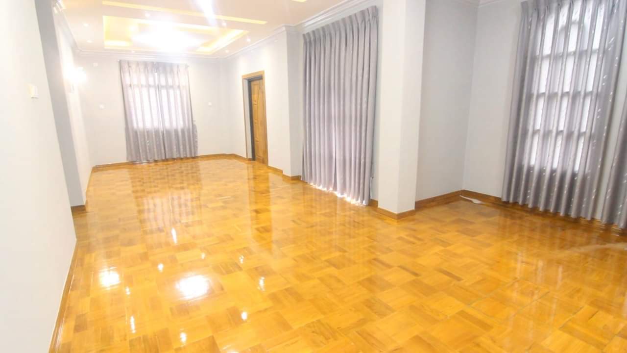 မြောက်ဒဂုံမြို့နယ်၊ (2.½)RC အရောင်း