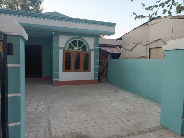 ဒဂုံဆိပ်ကမ်းမြို့နယ် လုံးချင်းအိမ်အရောင်း