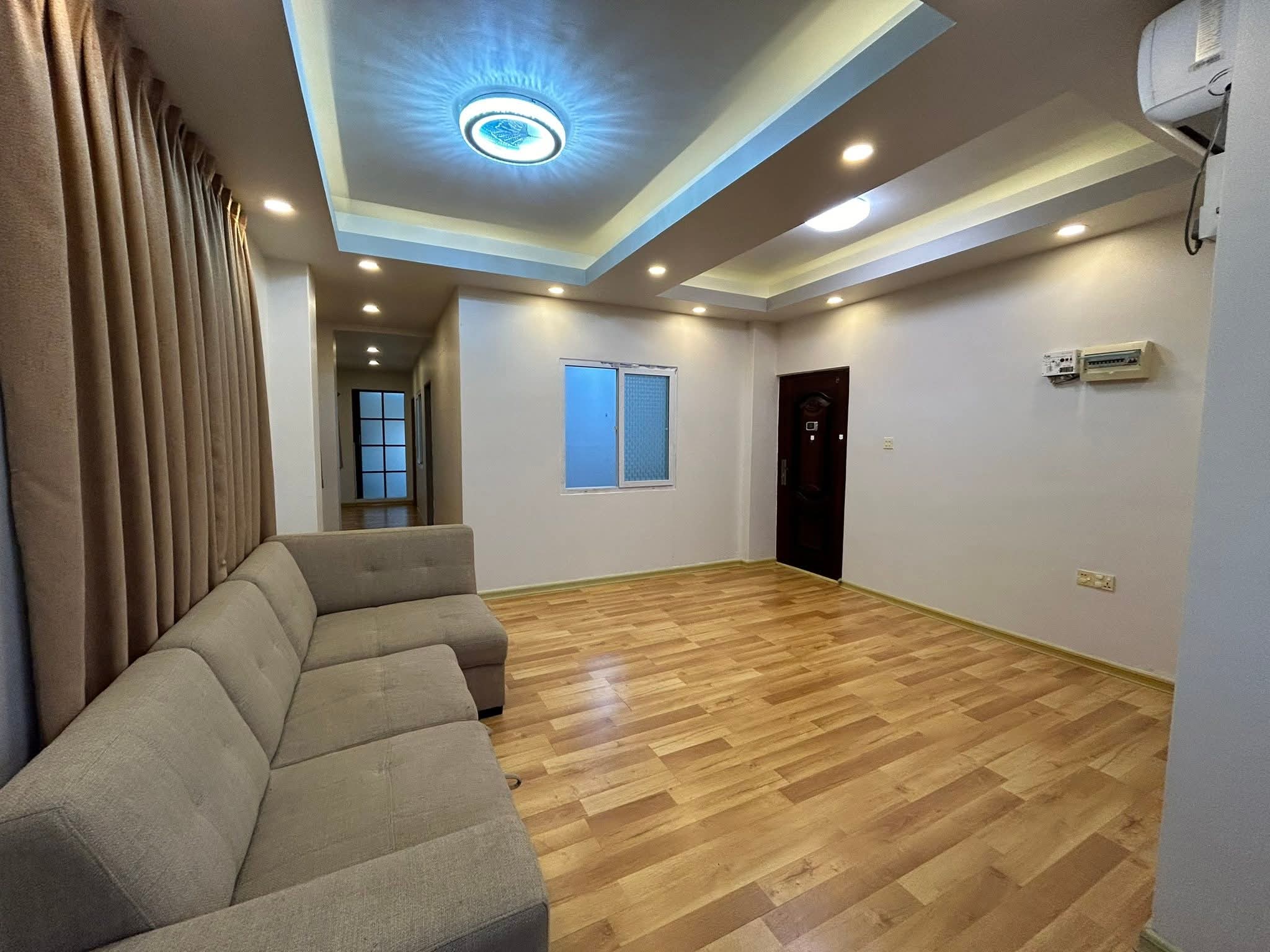 တောင်ဥက္ကလာမြို့နယ်၊ ဗြဟ္မစိုရ်လမ်းမပေါ် Minicondo အရောင်း