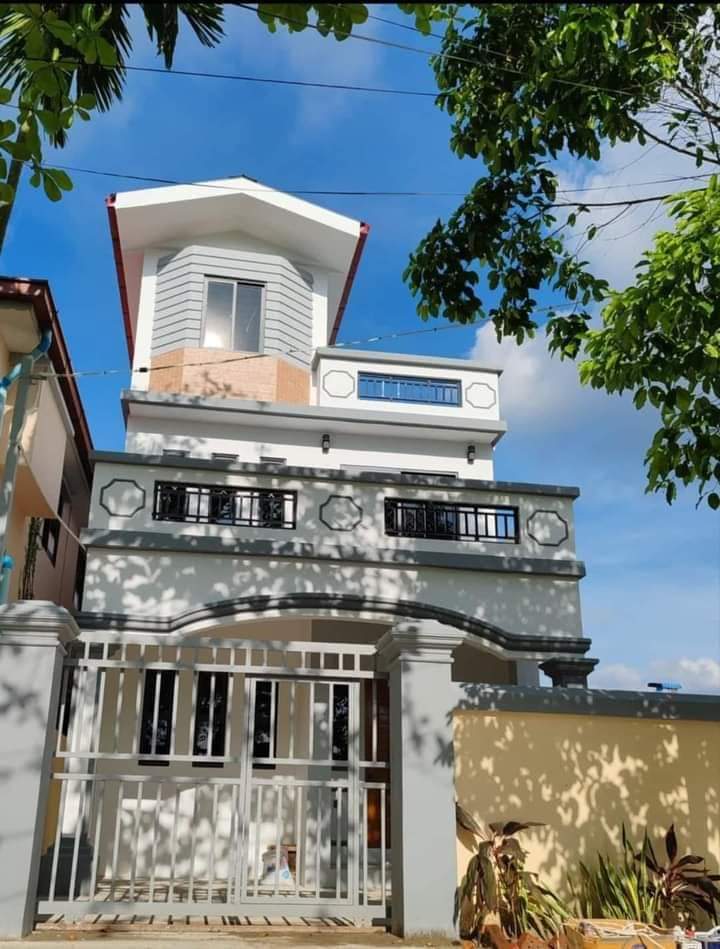 မြောက်ဒဂုံ လုံးချင်းတိုက် အရောင်း